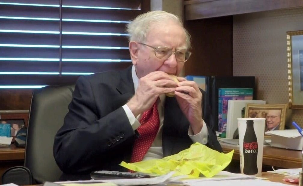 Warren Buffett el quinto hombre más rico del mundo se desayuna con