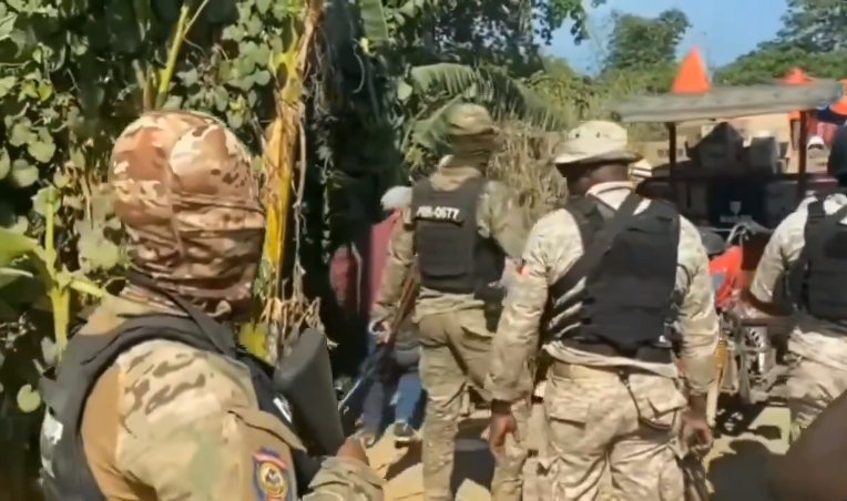 Policías Haitianos Penetran A Territorio Dominicano Ejército Envía Tropas Video Quisqueya Peach 9370